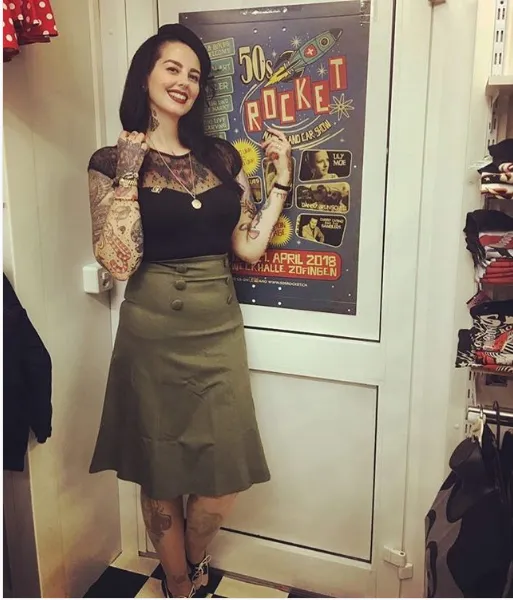 Miss Fancy Top in Black