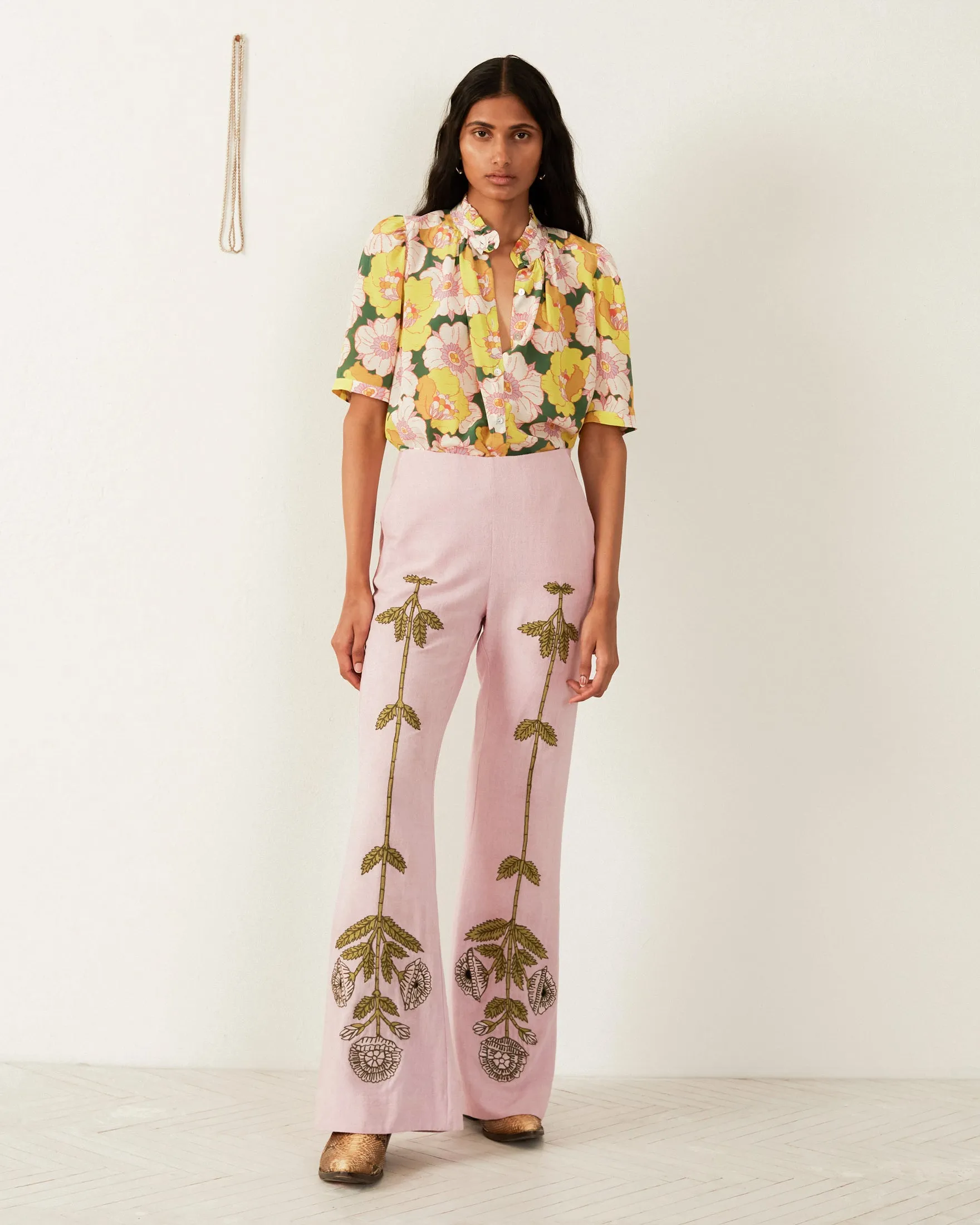 Elegant Winnie Silk Shirt in Citrus Blossom Design